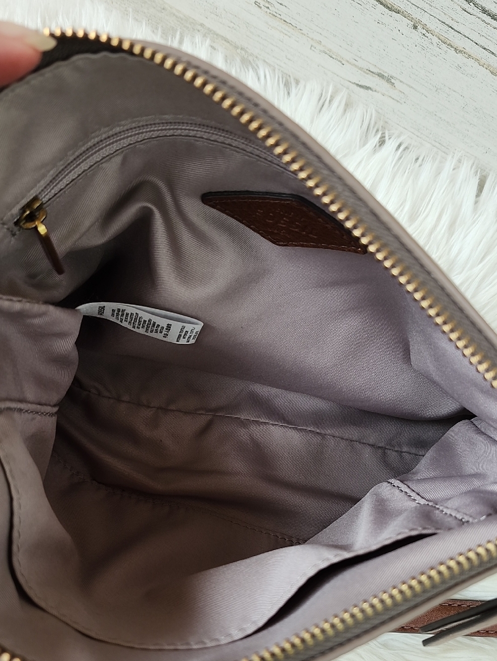 FOSSIL FIONA LEATHER CROSSBODY BAG - Picture 11 of 16